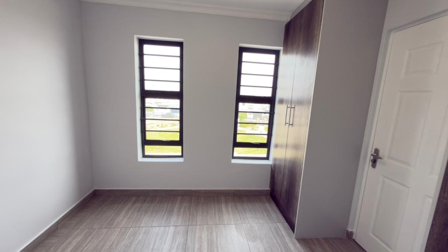 3 Bedroom Property for Sale in Parklands North Western Cape